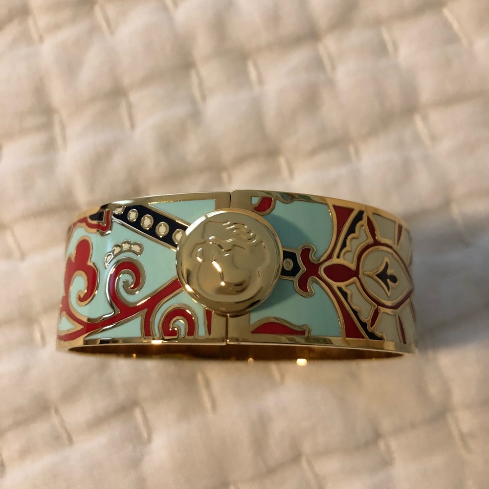 Cuff bracelet